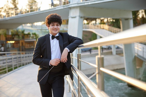 Дирижер из Узбекистана выступил на юбилейном фестивале классической музыки Miami Music Festival