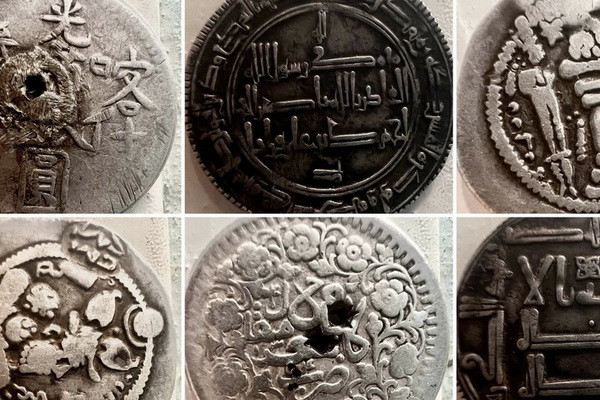 В Намангане нашли редкие монеты