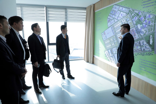 Агентство по развитию фармацевтической отрасли и KIND обсудили реализацию проекта SMART-BIO CLUSTER в Ташкенте