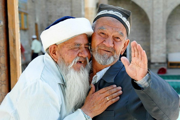Узбекистанцам в возрасте 100 лет и старше начнут выплачивать надбавку к пенсии
