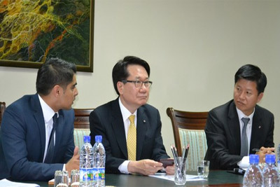 Президент Korean Air посещает Узбекистан