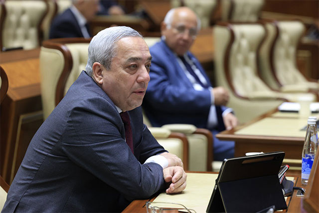 Сенат одобрил налоговые льготы для бизнеса и производителей птицеводческой продукции