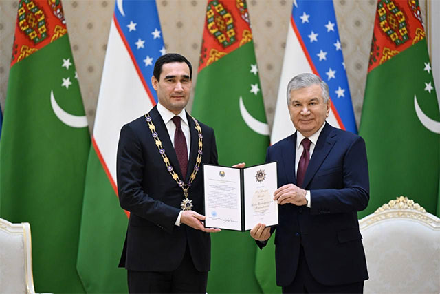 Президент Туркменистана награжден орденом «Олий Даражали Дўстлик»