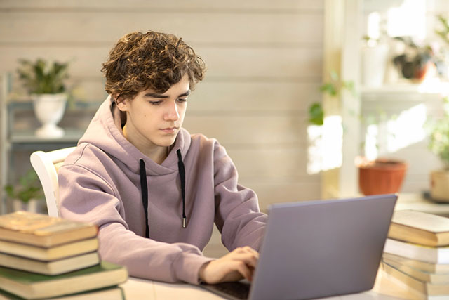 Yandex Uzbekistan launches intellectual competition in programming and mathematics