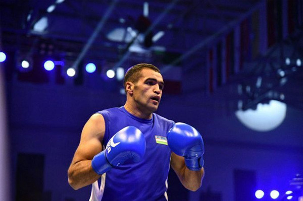 Odiljon Aslonov wins the silver medal of the Asian Boxing Championship