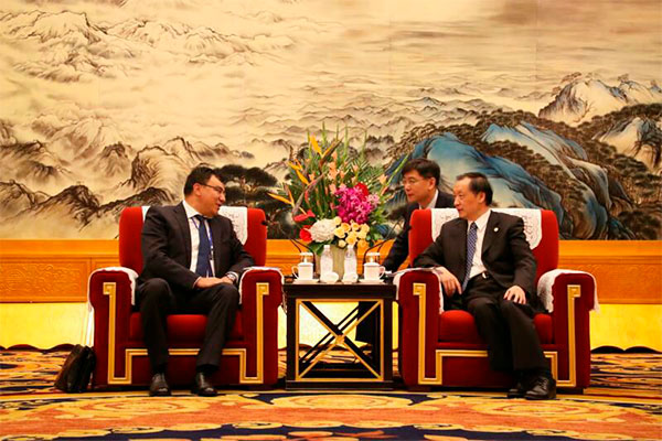 Делегация Узбекистана встретилась с главой туризма Китая