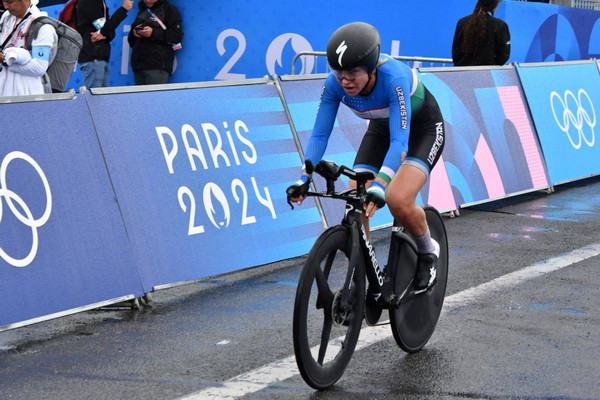 Olga Zabelinskaya concludes her individual time trial at the Olympics
