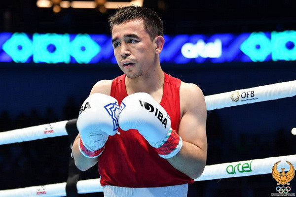 Khasanboy Dusmatov wins the IBA world champion title