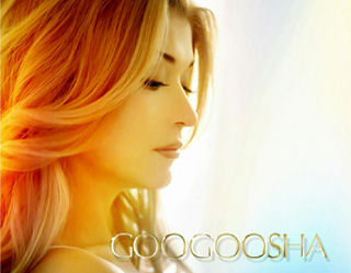 Googoosha выпустила свой дебютный альбом по всему миру