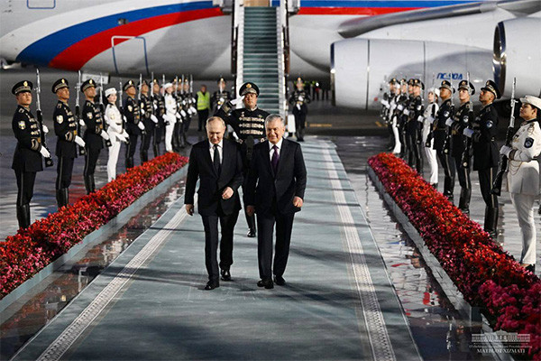 Владимир Путин прибыл в Узбекистан