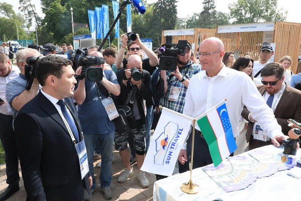 В Москве представлен национальный стенд Узбекистана