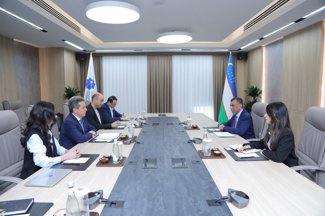 Шерзод Шерматов обсудил с AIM Congress развитие стартапов и цифровую трансформацию страны