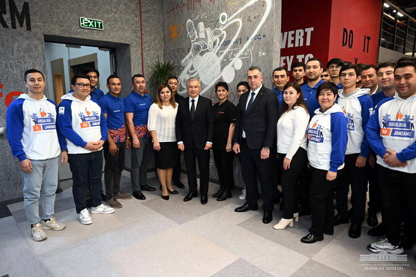 Uzbek President gets acquainted with the results and further plans for digital technologies