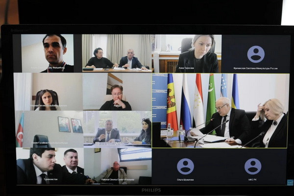 В штаб-квартире СНГ обсудили развитие сотрудничества в области кинематографии