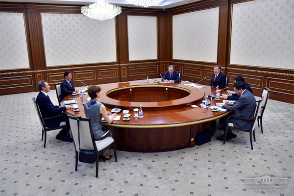Президент Узбекистана принял вице-президента Всемирного банка