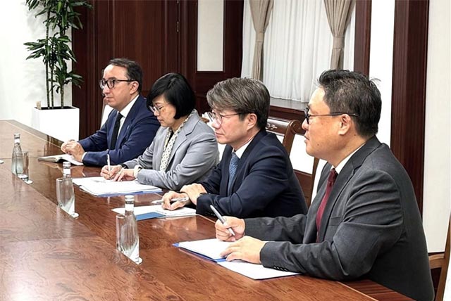 Жамшид Ходжаев обсудил с АБР новые проекты и программу сотрудничества до 2030 года