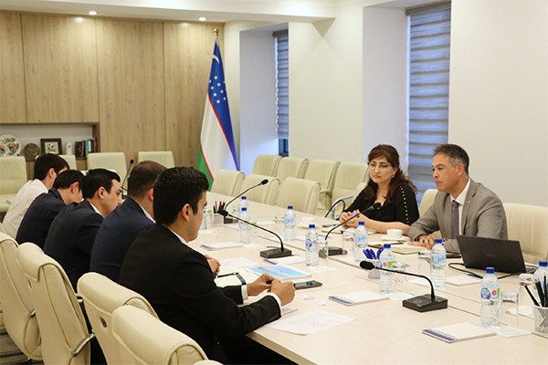 A project for the production of audio-radio devices for cars in collaboration with Daiichi Electronic was discussed