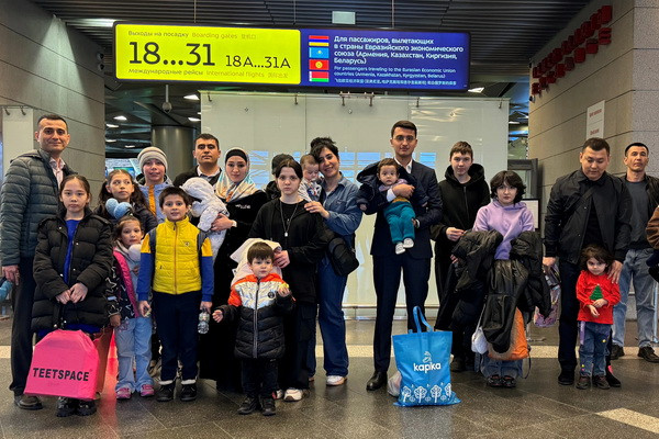 Семнадцать детей, оставшихся без родителей в РФ, возвращены в Узбекистан