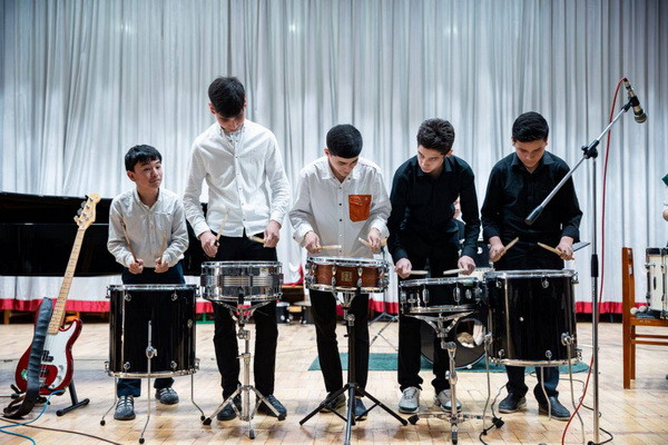 Состоялся мастер-класс группы Rumah Angklung для учащихся из Узбекистана