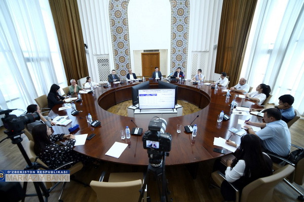 В Центральном банке состоялась медиа-беседа с журналистами и блогерами