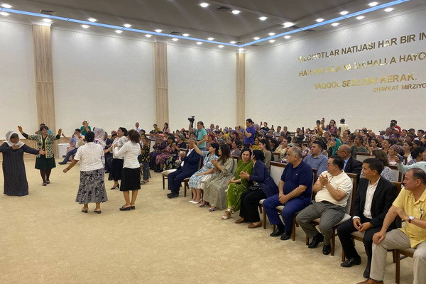 Дойти до сердца каждого зрителя: известные актеры и режиссеры посещают махалли и школы Кашкадарьи