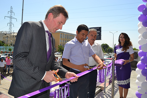 Обновленный офис Ucell по обслуживанию абонентов открыл двери в Намангане!