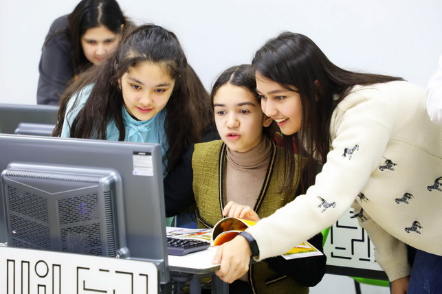 В Узбекистане стартовал десятый сезон международной программы Technovation Girls