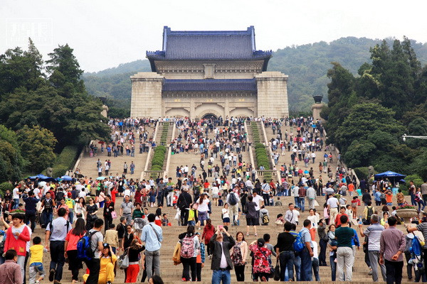 Tourism in Beijing surpasses pre-pandemic levels during May Day weekend