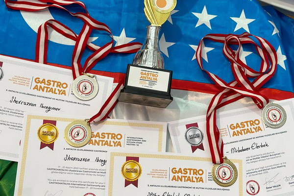 Ассоциация поваров Узбекистана заняла призовые места на Международном кулинарном чемпионате Gastro Antaliya 2022