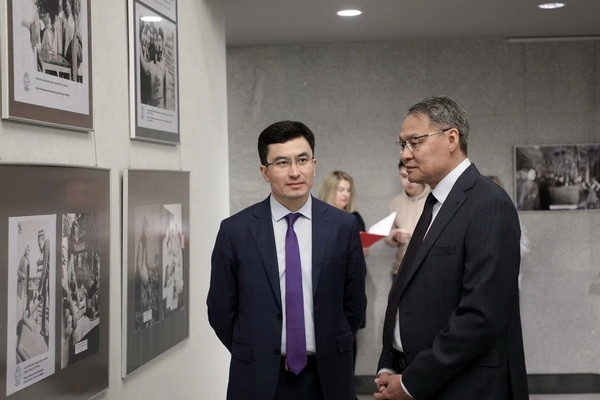 В Минске открылась выставка о вкладе узбекского народа в победу над фашизмом