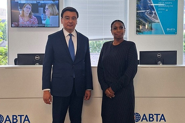 Достигнуты договоренности об увеличении туристического потока из Великобритании в Узбекистан