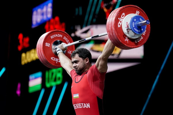 Uzbek athletes win 7 medals at the World Weightlifting Championships in Saudi Arabia