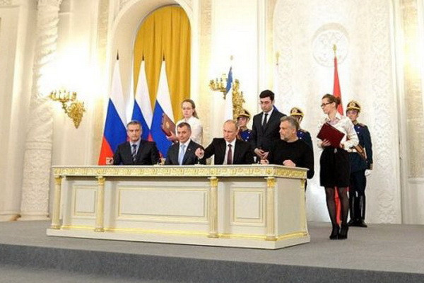 В Кремле подписали договоры о вступлении новых территорий в состав Российской Федерации