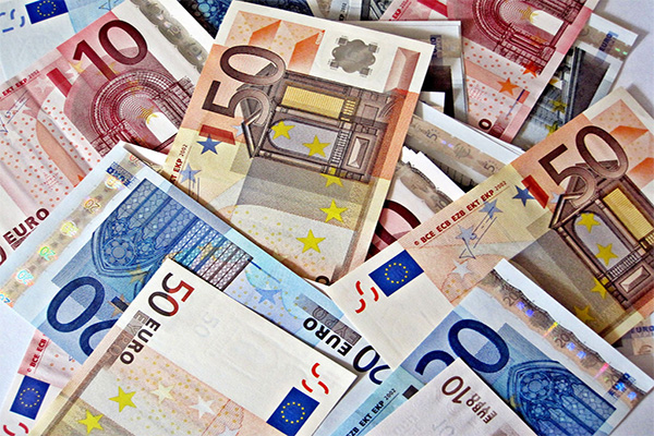 Uzbek Finance Ministry sets new norms for travel expenses