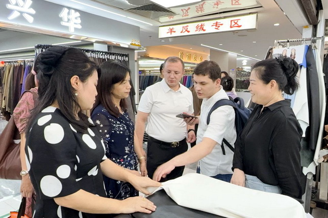 «Узчармсаноат» и Guangzhou Footwear Association обсудили инвестиции и экспорт через Узбекистан