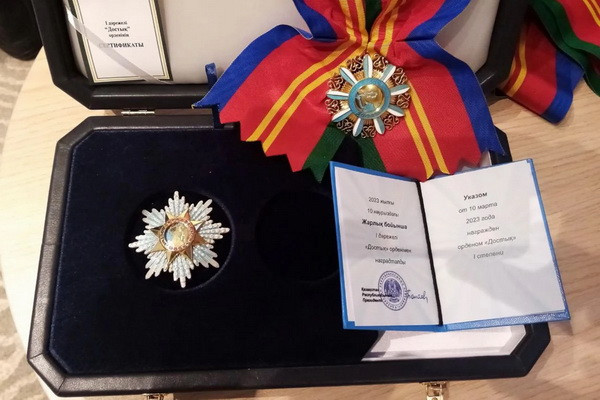 Генеральному секретарю СНГ вручена государственная награда Казахстана