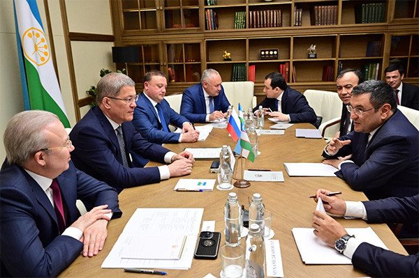 Делегация Узбекистана провела встречу с главой Башкортостана