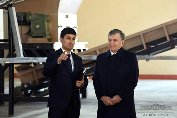 Шавкат Мирзиёев посетил Ангорский район