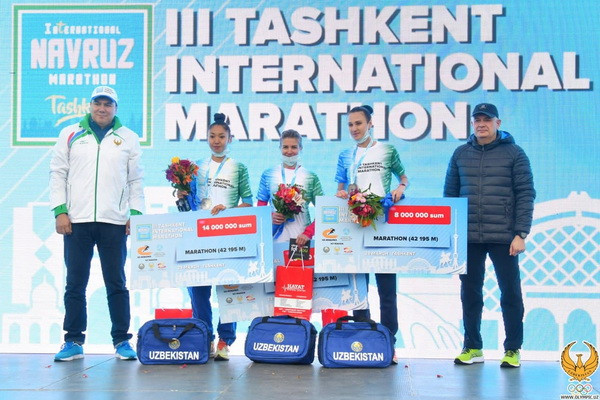 В столице завершился III Ташкентский международный марафон (фоторепортаж)