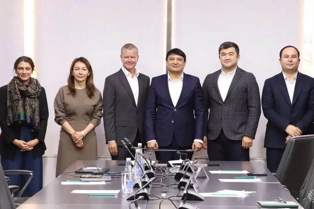 В Узбекистане обсудили внедрение платформы Efekta для обучения английскому языку