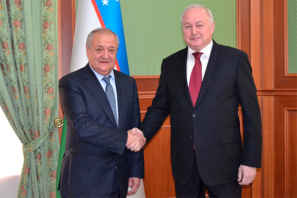 Abdulaziz Kamilov receives Director of Executive Committee of RATS SCO