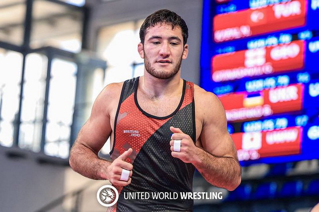 Sherzod Poyonov Crowned Junior World Champion in Freestyle Wrestling
