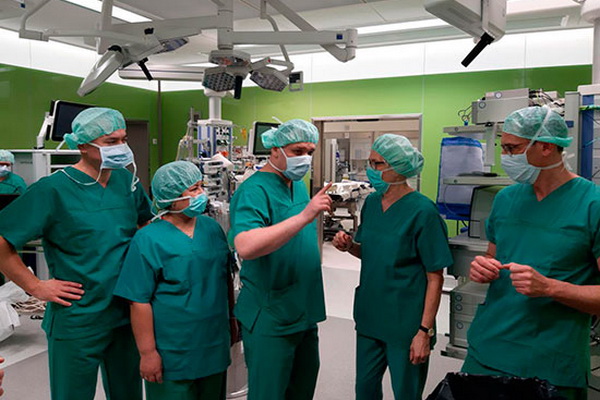 Doctors of Uzbekistan successfully participate in complex surgeries in Germany