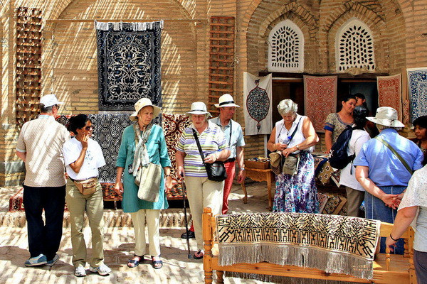 В Узбекистане будут проводить фестивали «Путешествие в каждом из четырех сезонов»