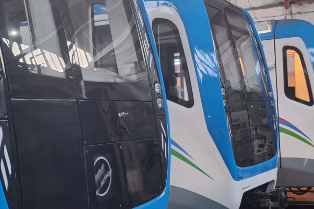 Тошкент метрополитени янги поездлар олди