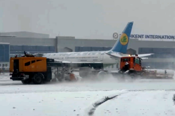 Неблагоприятные метеоусловия повлияли на рейсы Uzbekistan Airways