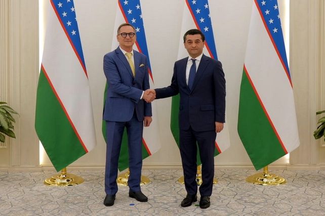 Uzbek FM receives outging  Ukrainian Ambassador