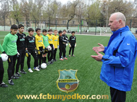 Юрий Пшеничников дал мастер-класс в Узбекистане