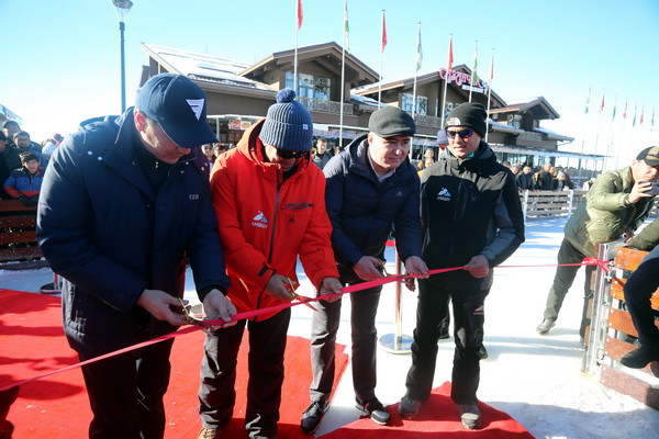Зимний туризм: состоялось открытие зимнего сезона и высокогорного ледового катка