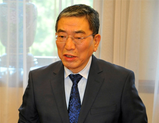 Uzbek FM receives representative of The Sasakawa Peace Foundation